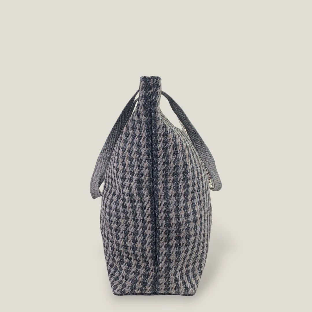 Ballachulish Travel Bag - Image 3